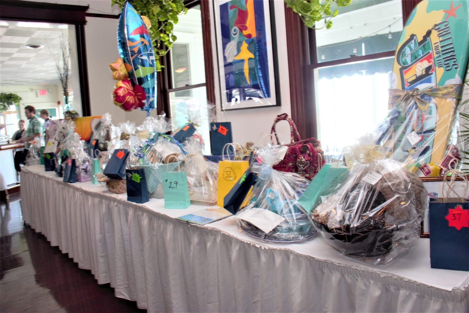 Gift Auction Table